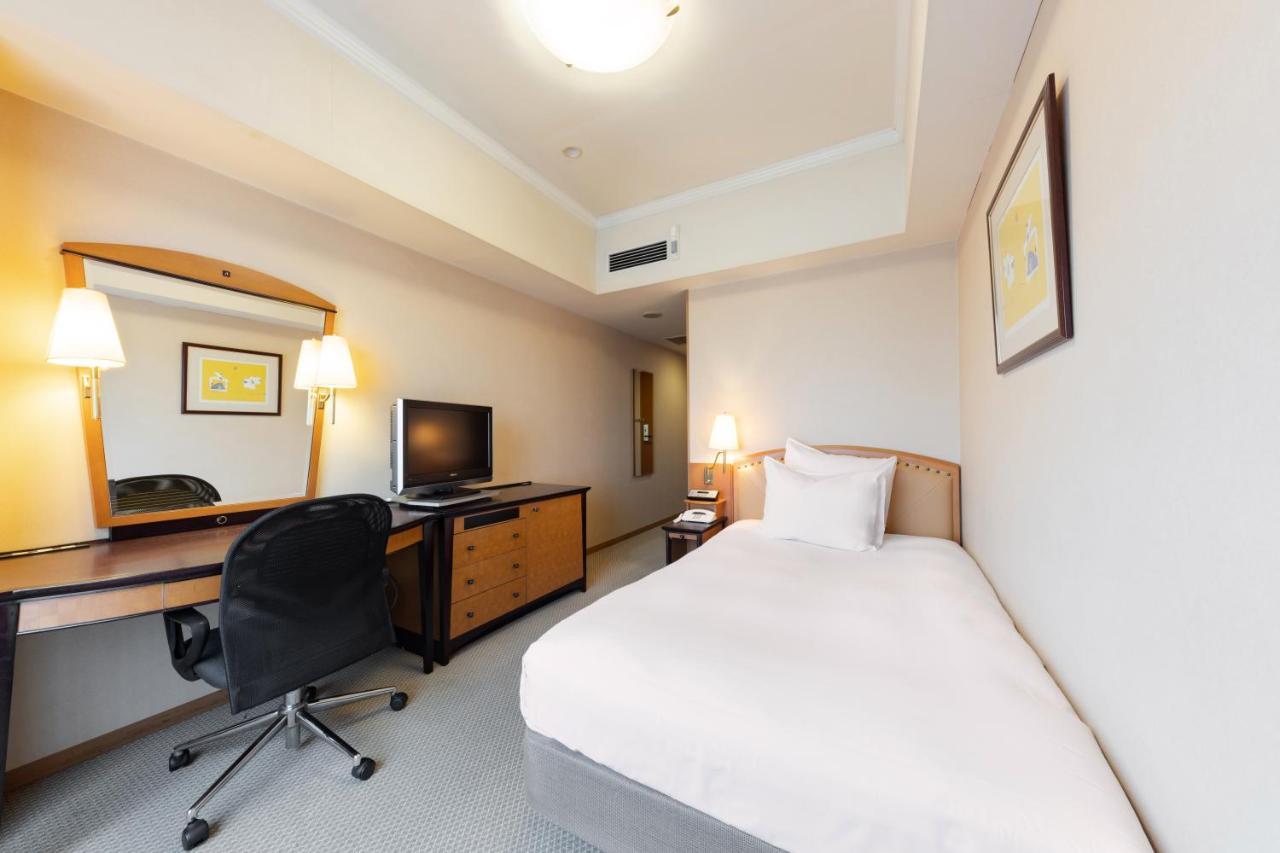 Hotel Ana Crowne Plaza By Ihg Toyama