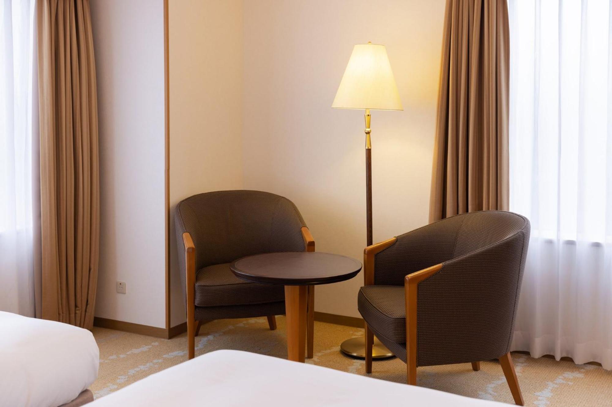 Hotel Ana Crowne Plaza By Ihg Toyama